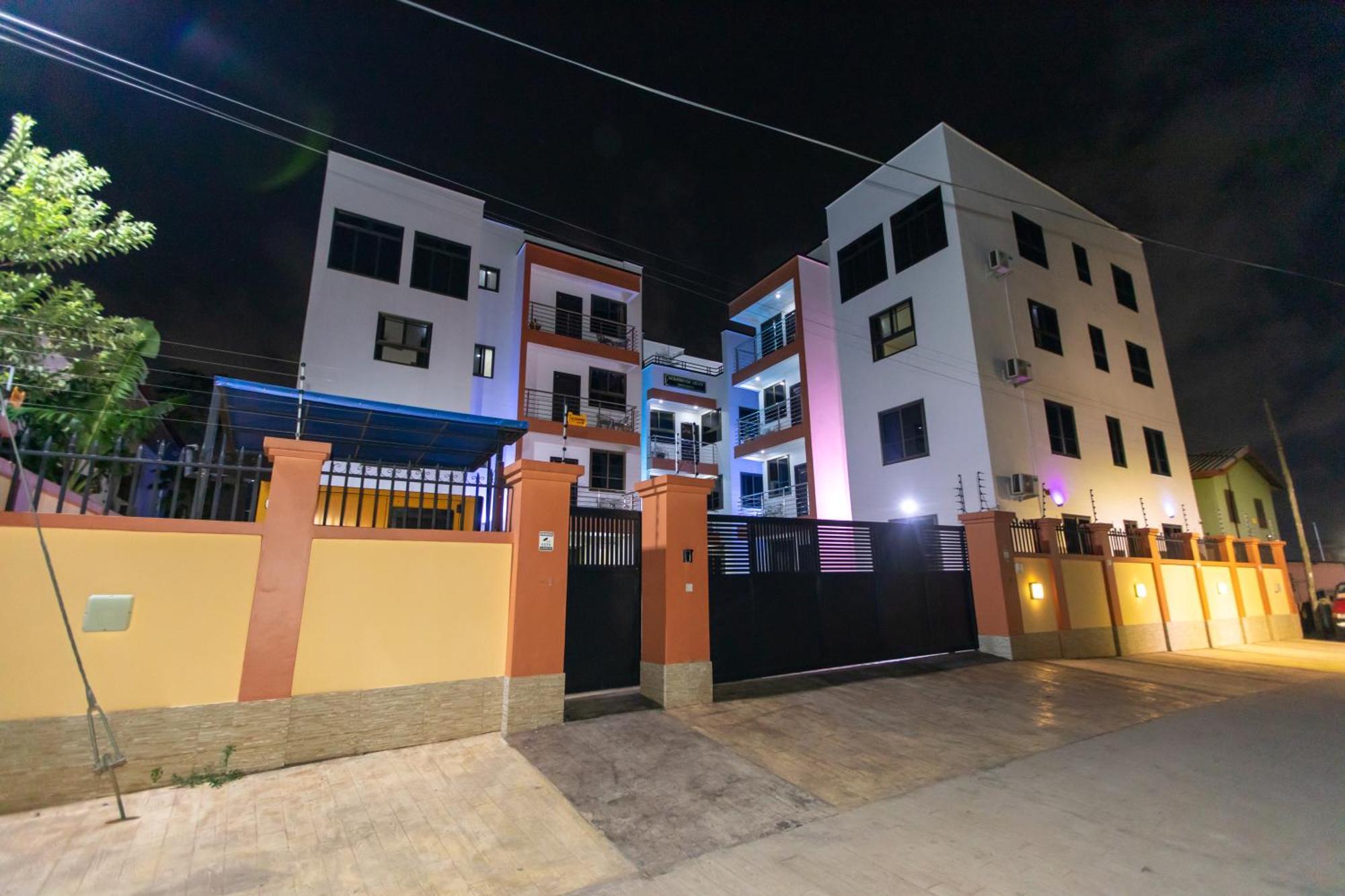 Washington Apartments - Just 25Mins Drive From The Airport Kwashieman Exterior foto