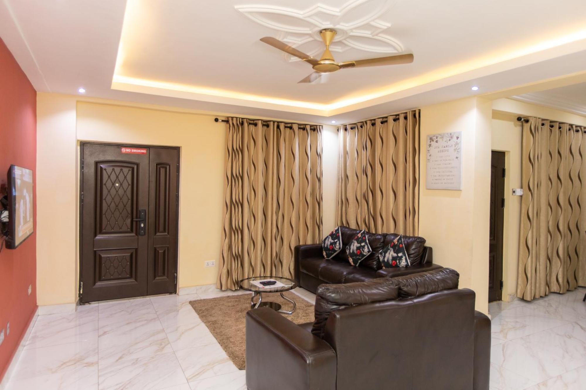 Washington Apartments - Just 25Mins Drive From The Airport Kwashieman Exterior foto